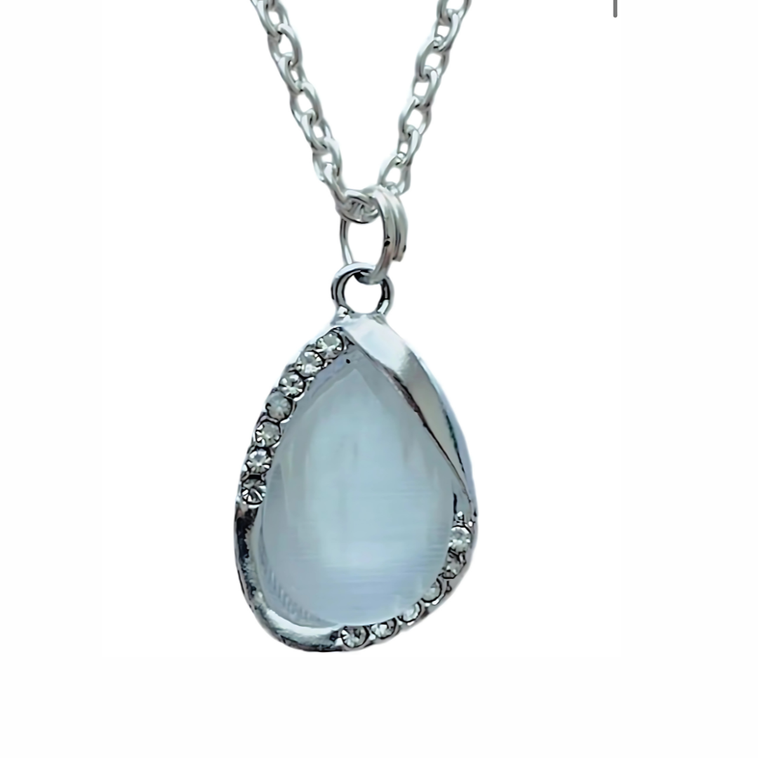 Raindrop Charm Necklace