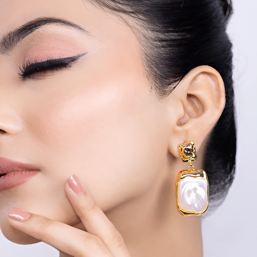 Molten Pearl Earring