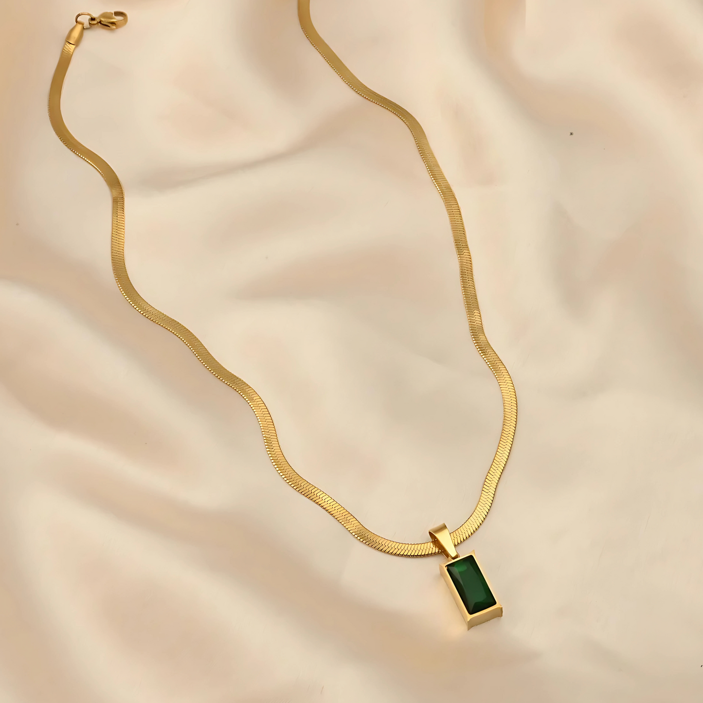 Green Emerald Set – Necklace & Bracelet
