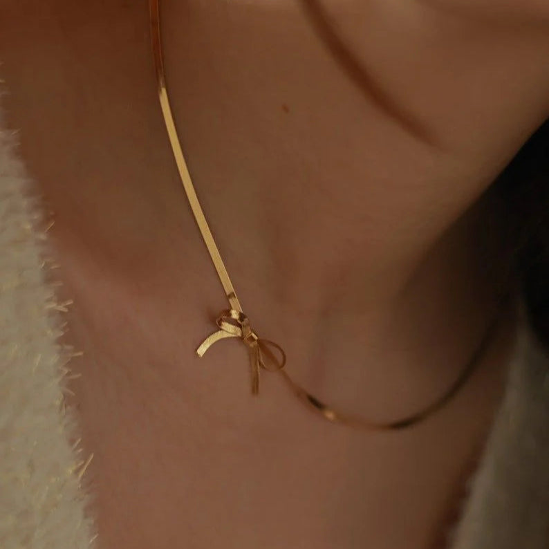 Bow Knot Necklace