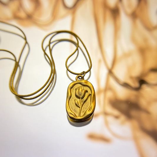 Rose Bloom Necklace